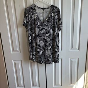 Lane Bryant Black and White Leaf Print Blouse